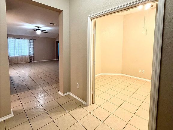 2nd image of 16606 Cold Harbor Ln