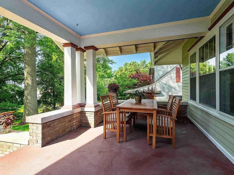 2516 Fulton Ave, Davenport, IA 52803 Zillow