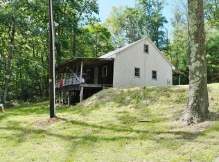 372 Mountainview Ln, Loganton, PA 17747