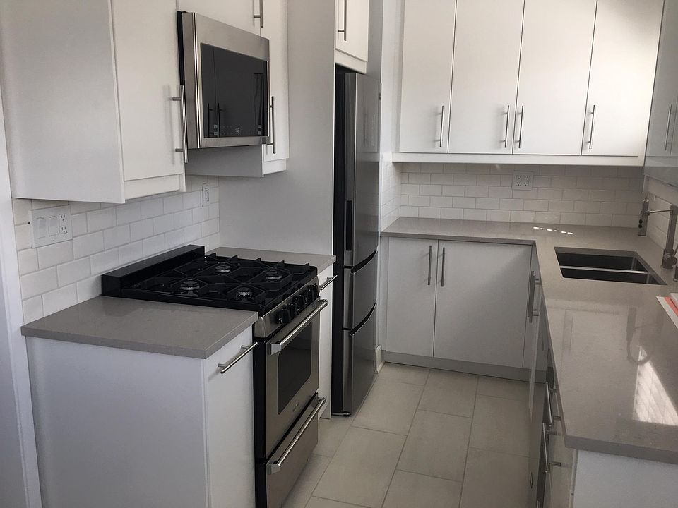 1st image of 1038 Linden Ave APT A