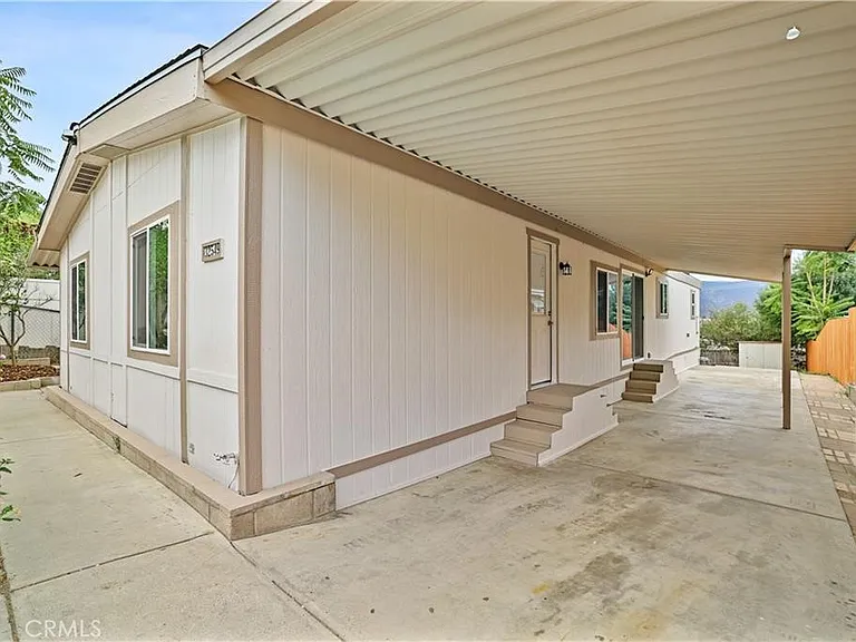 32549 Crescent Ave — Photo 2