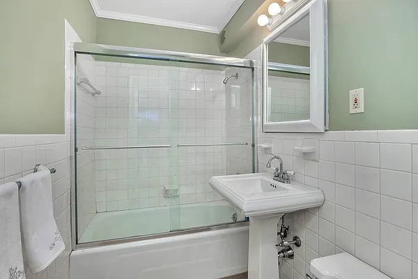 Sold by Keller Williams NYC | media 23