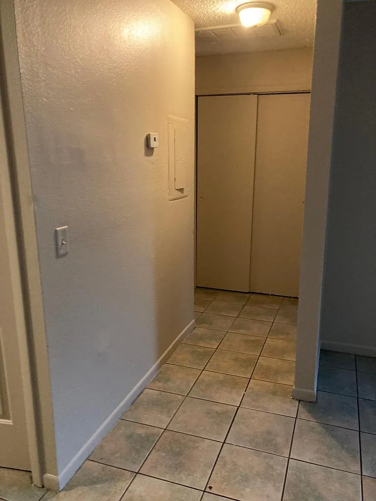 2 bed, 960 sqft, $1,425 — Photo 2