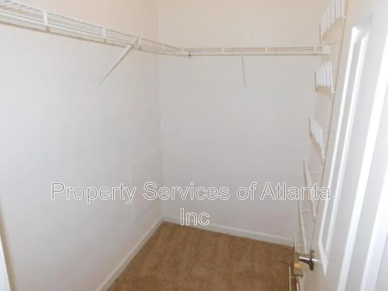 11215 Abbotts Station Dr — Photo 19
