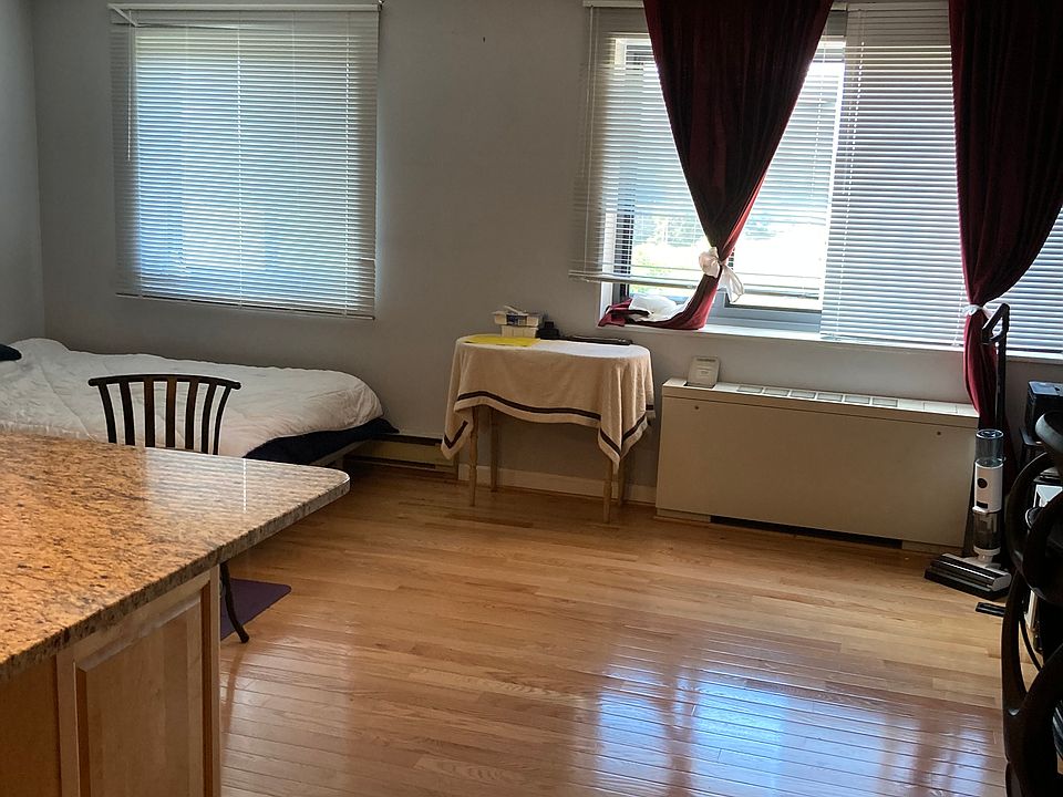 1st image of 1300 S Arlington Ridge Rd APT 605