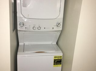 1255 W Westgate Ter, Chicago, IL 60607