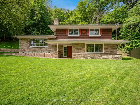 2035 Hollow Rd, Thorold, ON L0S 1E6