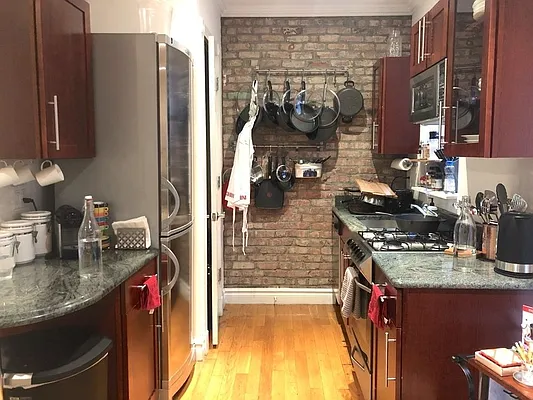 Rented by REAL New York | media 9