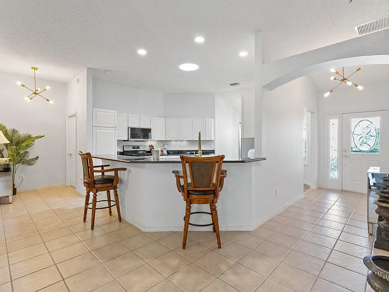 734 Winifred Way — Photo 13