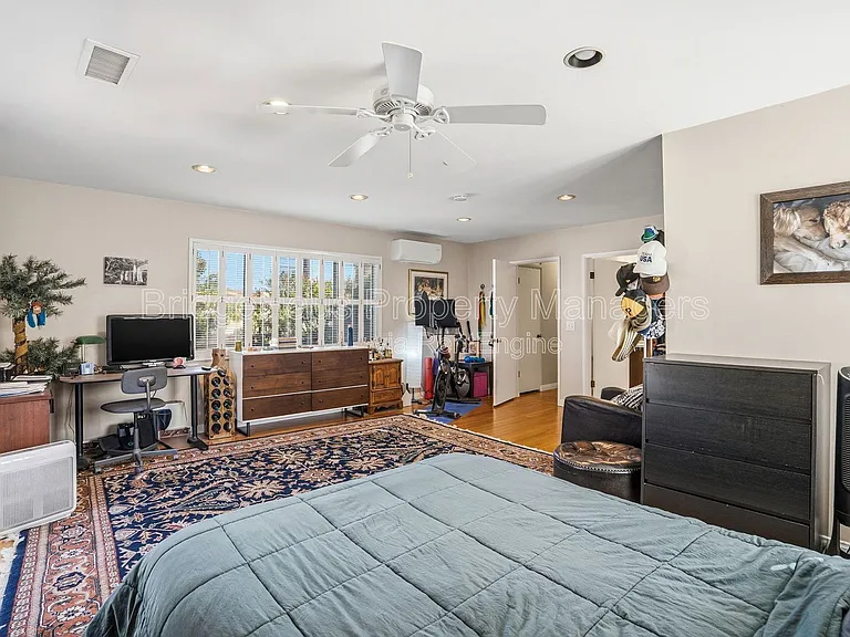 3204 Ingelow St — Photo 23