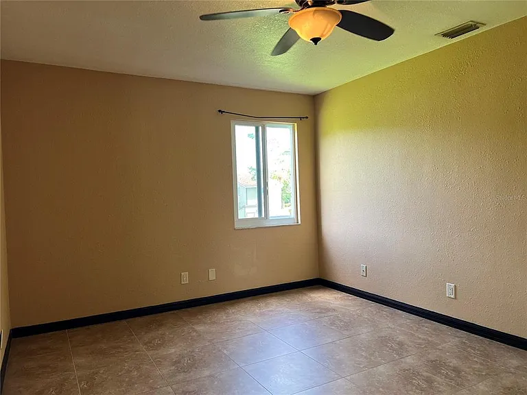 22481 Westchester Blvd #B27 — Photo 17