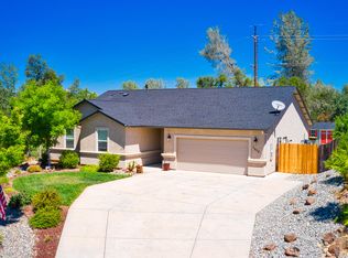 1906 Tarmac Rd, Redding, CA 96003