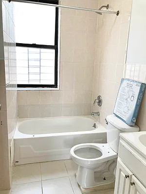 Rented by New York Residence | media 23