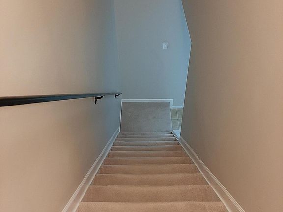 2nd image of 114 Silo Sq Unit 23