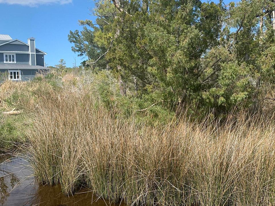 2nd image of 505 Shell Hill Road