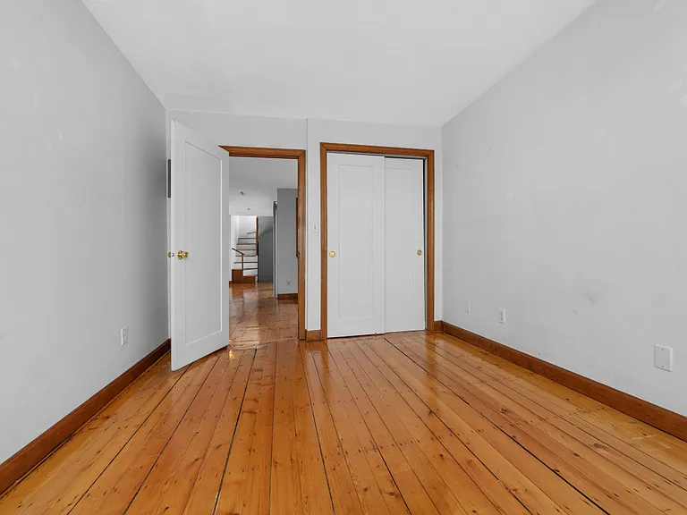 32 Prospect St #3 — Photo 9