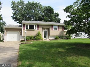 212 Princeton Pl, Williamstown, NJ 08094
