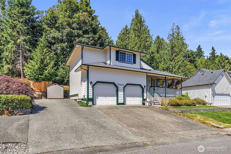 3rd image of 7331 NE Morning View Avenue