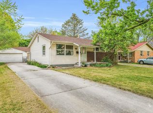 1109 N Busey Ave, Urbana, IL