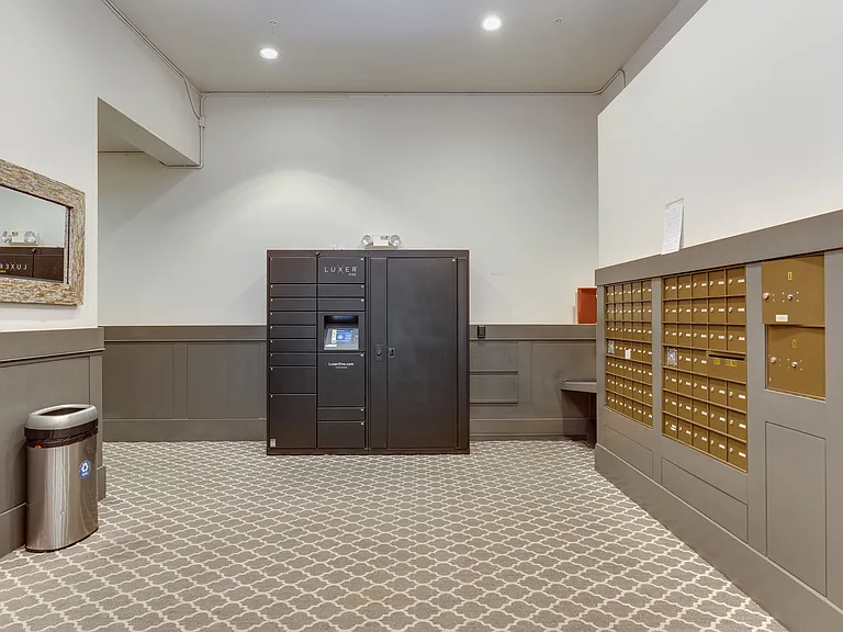 Gilbert House Apartments — Photo 16