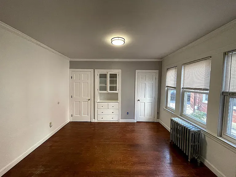 96 Lawton St #1 — Photo 4