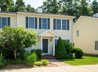 204 Center St APT 5, Pembroke, MA 02359