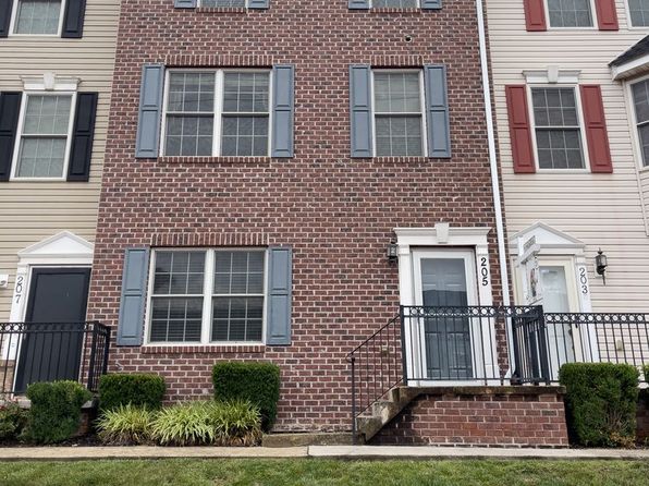 205 Decatur St