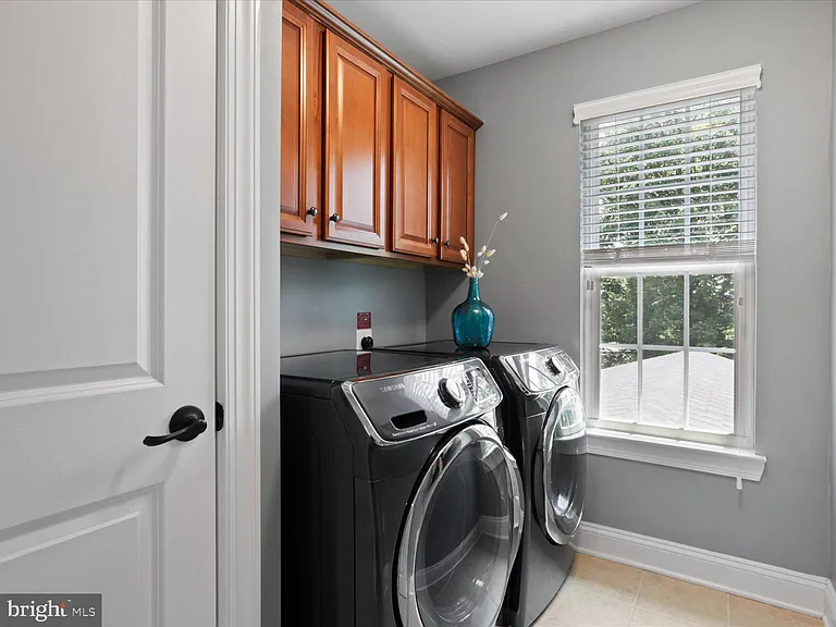 41595 Revival Dr — Photo 41