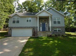 845 Ron Dr, Fenton, MO 63026