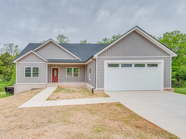 271 Todd Ln, Madison Heights, VA 24572