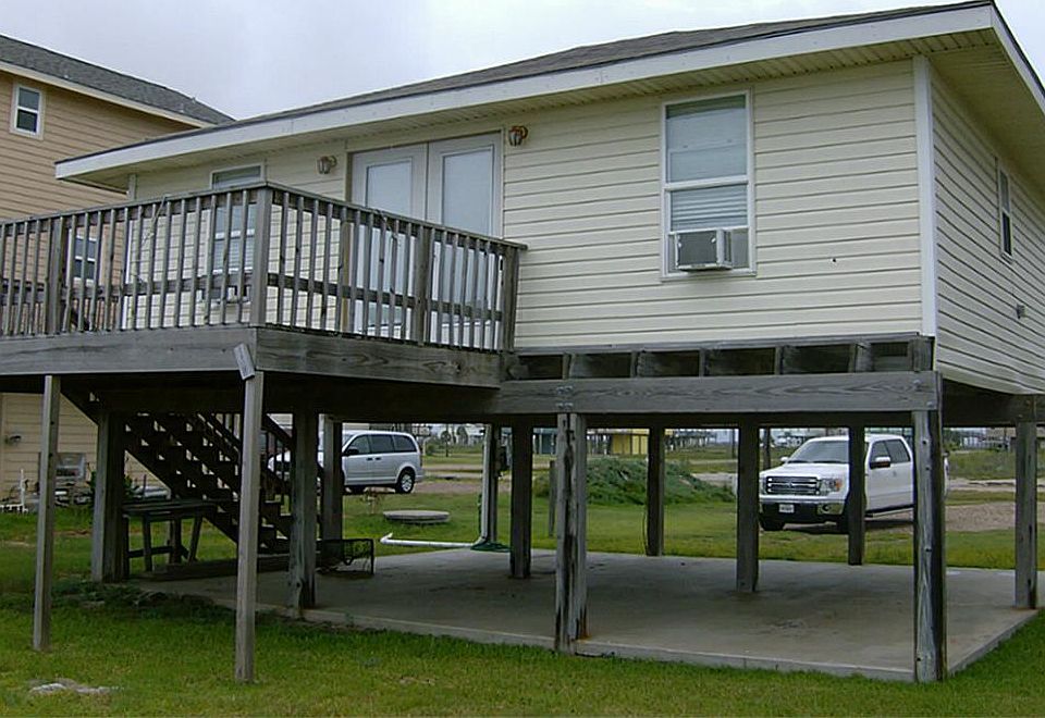 1st image of 4627 Bayshore Dr