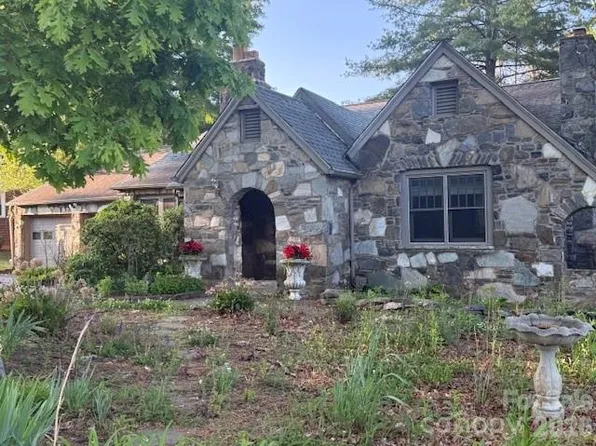 115 Oakland Rd, Asheville, NC 28801