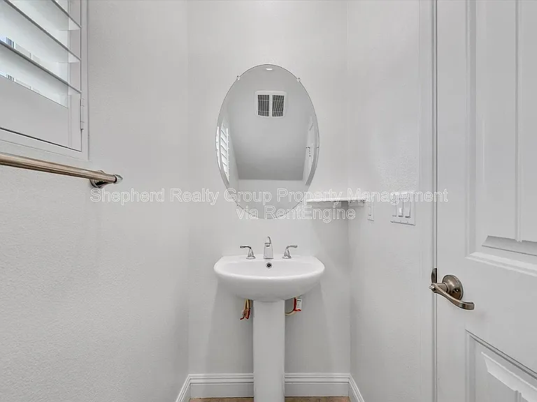12167 Chutes Ct — Photo 5