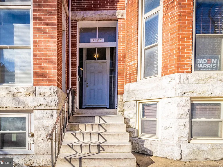 2124 Bolton St #3 — Photo 3