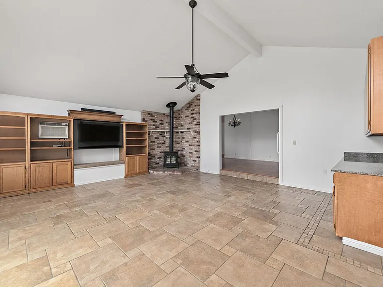 3012 Cherry Ave — Photo 11