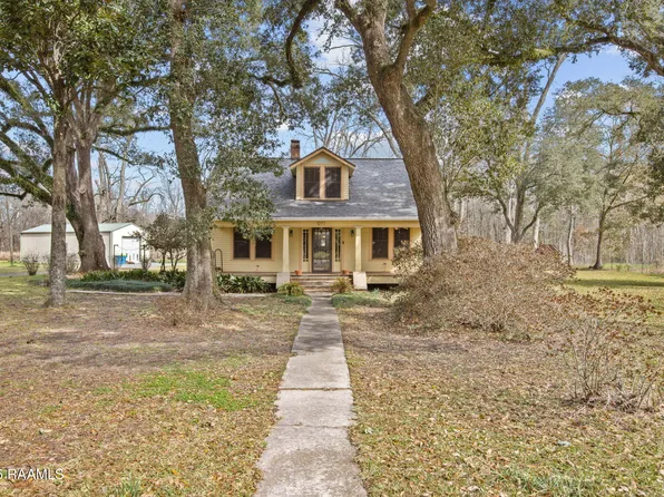 1277 Bushville Hwy, Arnaudville, LA 70512