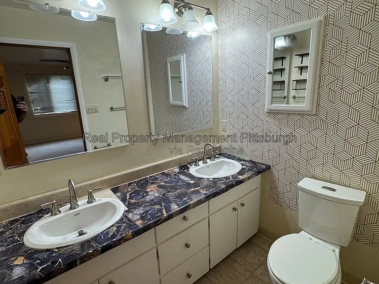 7009 Church St — Photo 16