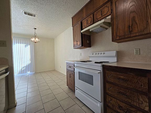 5th image of 1207 Boulder Run APT D