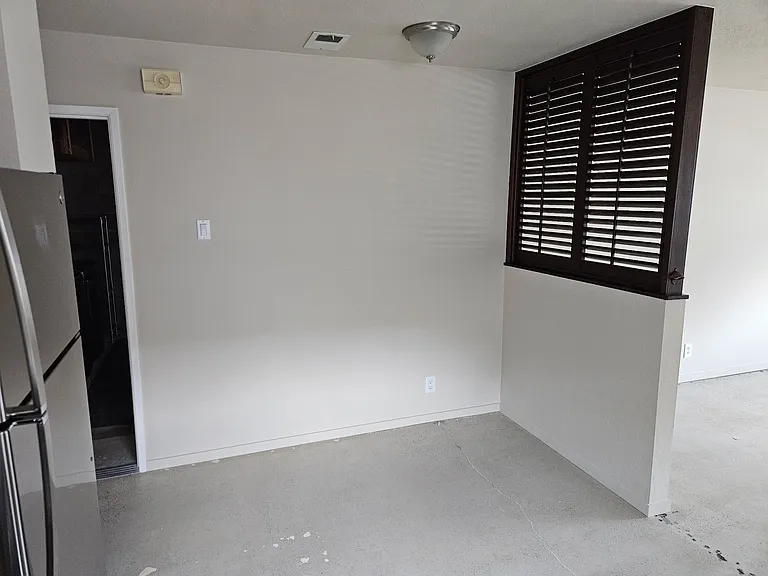 744 Foxglove St — Photo 13