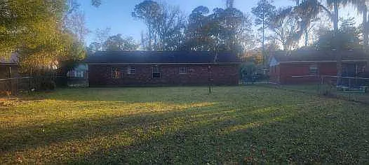 2235 Poinsettia Cir #1