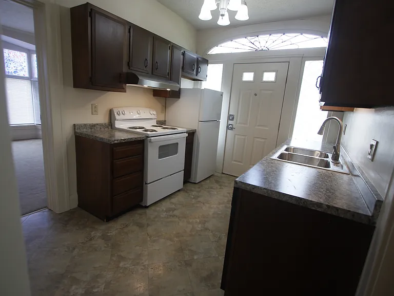 615 Mason St #1 — Photo 4