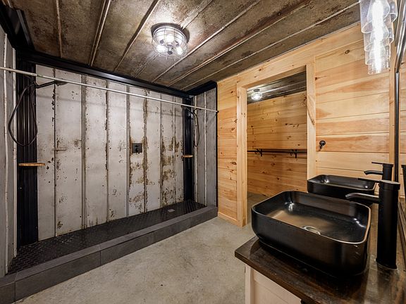 33rd image of 4231 Lylewood Rd