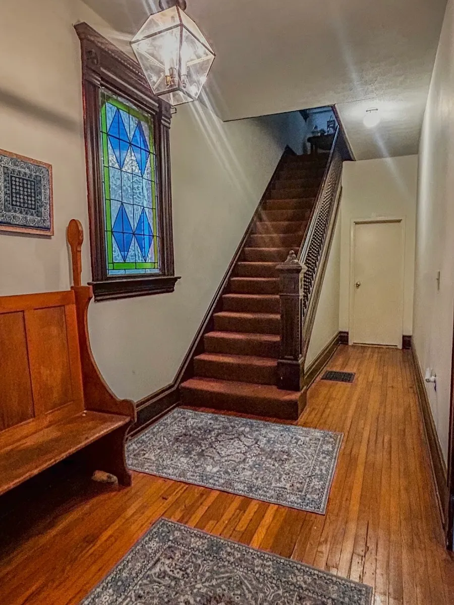 Building Photo - 611 Park Ave #1
