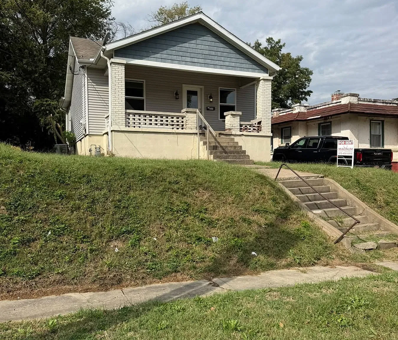 2 bed, 988 sqft, $950 — Photo 1
