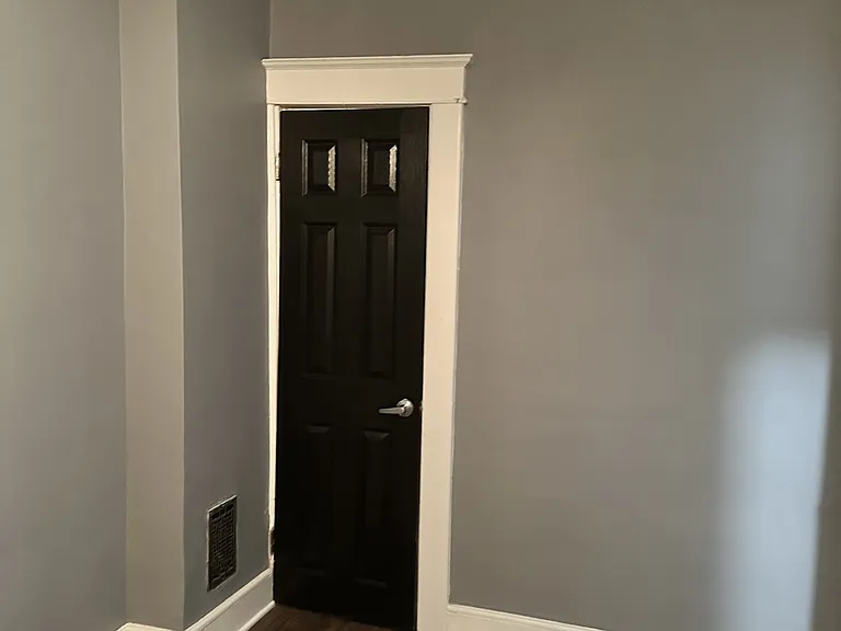 2204 Clifton Ave #1 — Photo 17