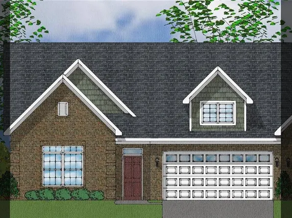 1070 Stowe St, Burlington, NC 27215