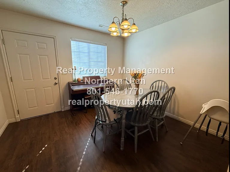 1241 E 6125 S — Photo 8