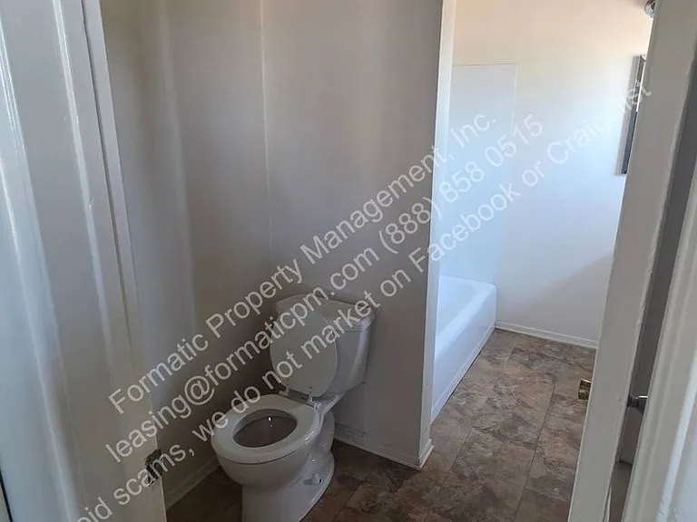 14307 S Norwalk Blvd — Photo 8