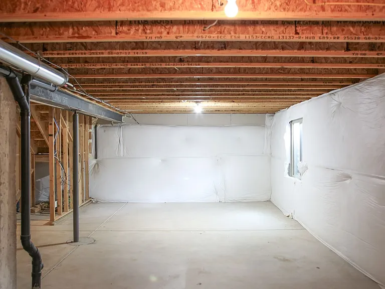 1506 Dryland St — Photo 22