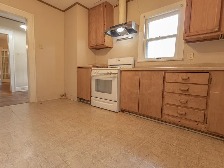 2716 Morrow Ave — Photo 7